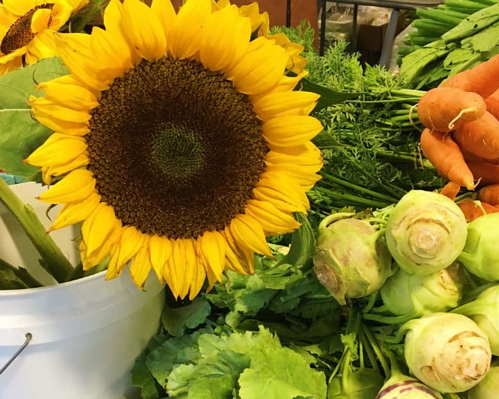 10 Excellent Reasons To Visit Your Farmers Market This Week